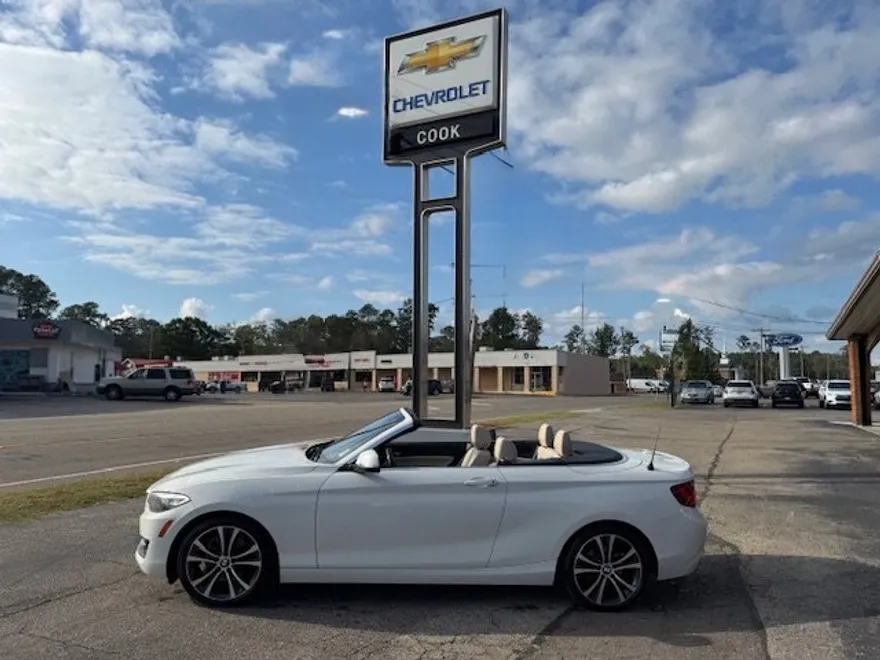 2017 Bmw 230i Convertible photo 1