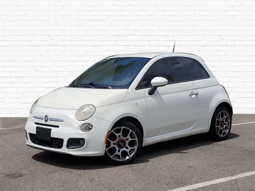 2015 Fiat 500 Sport photo 1