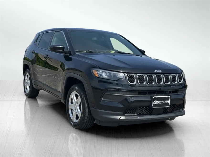 2023 Jeep Compass Sport photo 1