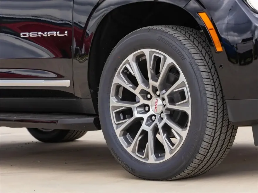2025 Gmc Yukon Denali photo 1