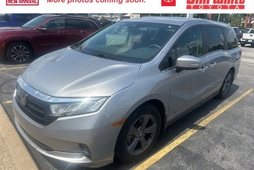 2021 Honda Odyssey EX photo 1