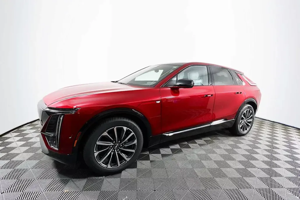 2025 Cadillac Lyriq Sport photo 1
