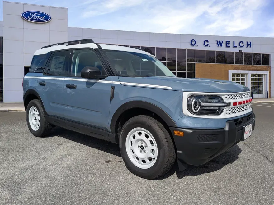 2025 Ford Bronco Sport Heritage photo 1