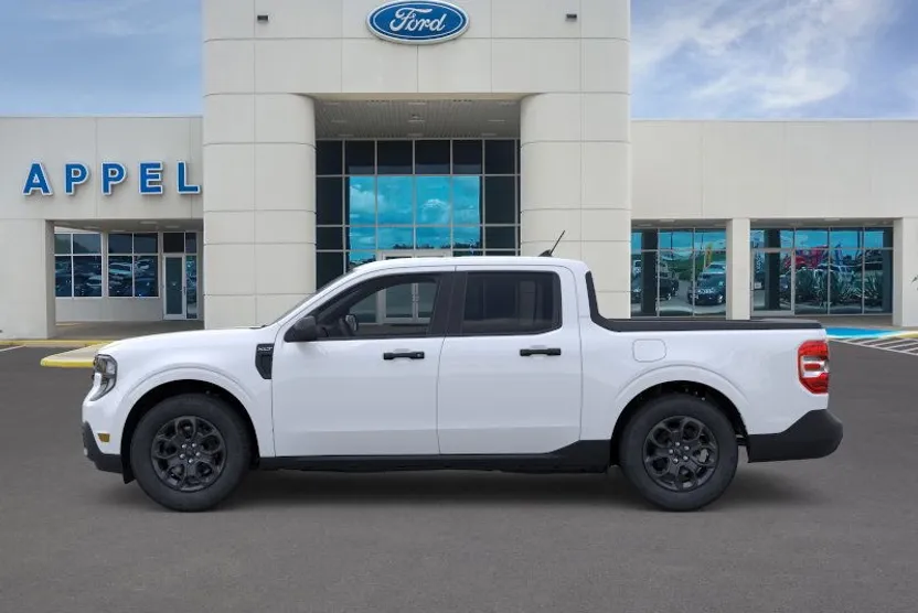 2025 Ford Maverick XLT photo 1