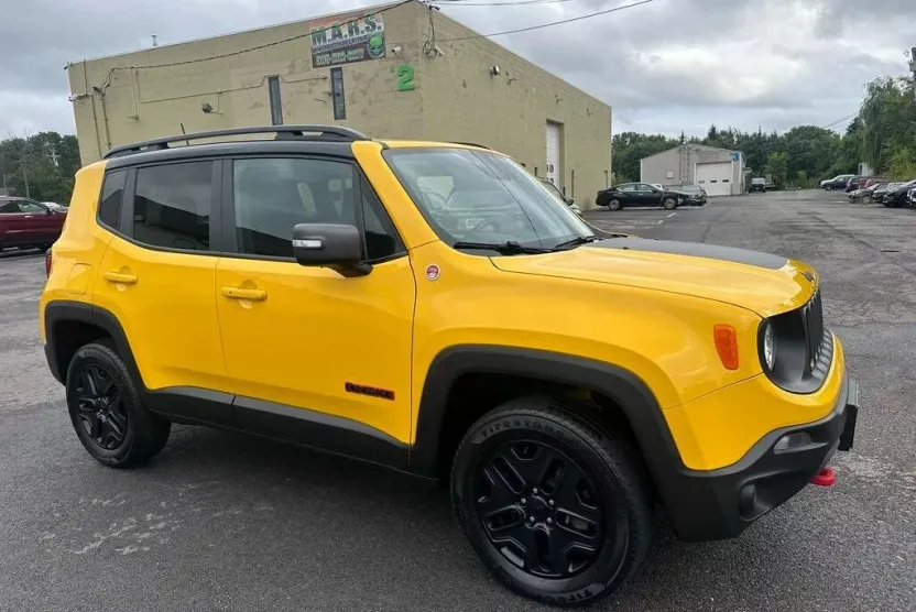 2018 Jeep Renegade Trailhawk photo 1