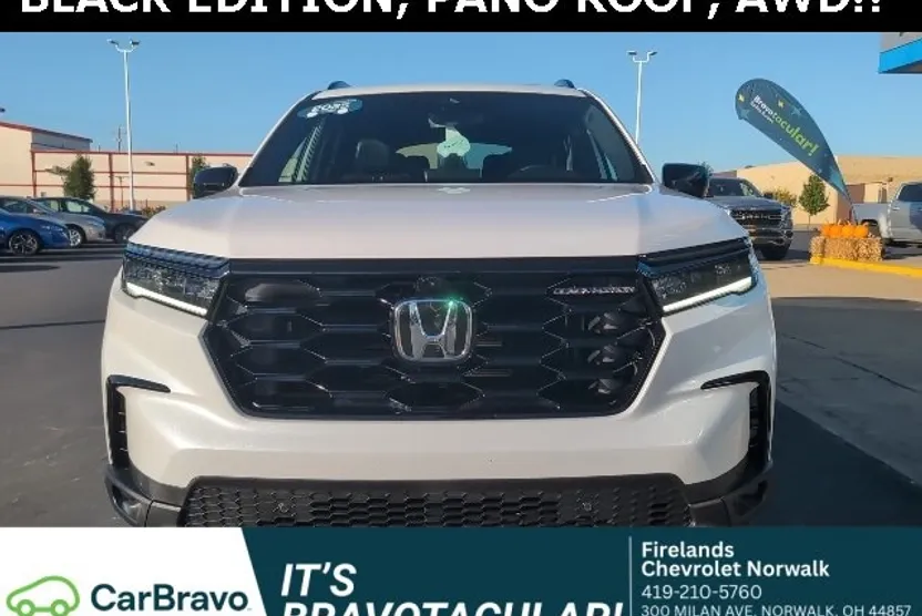 2025 Honda Pilot Black Edition photo 1