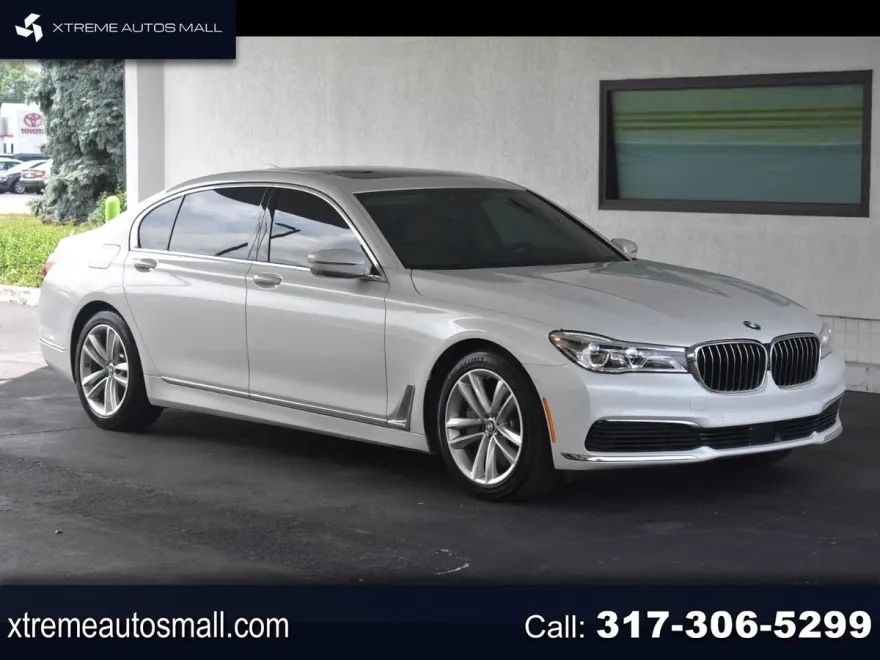 2019 Bmw 750i / B7 xDrive Sedan photo 1