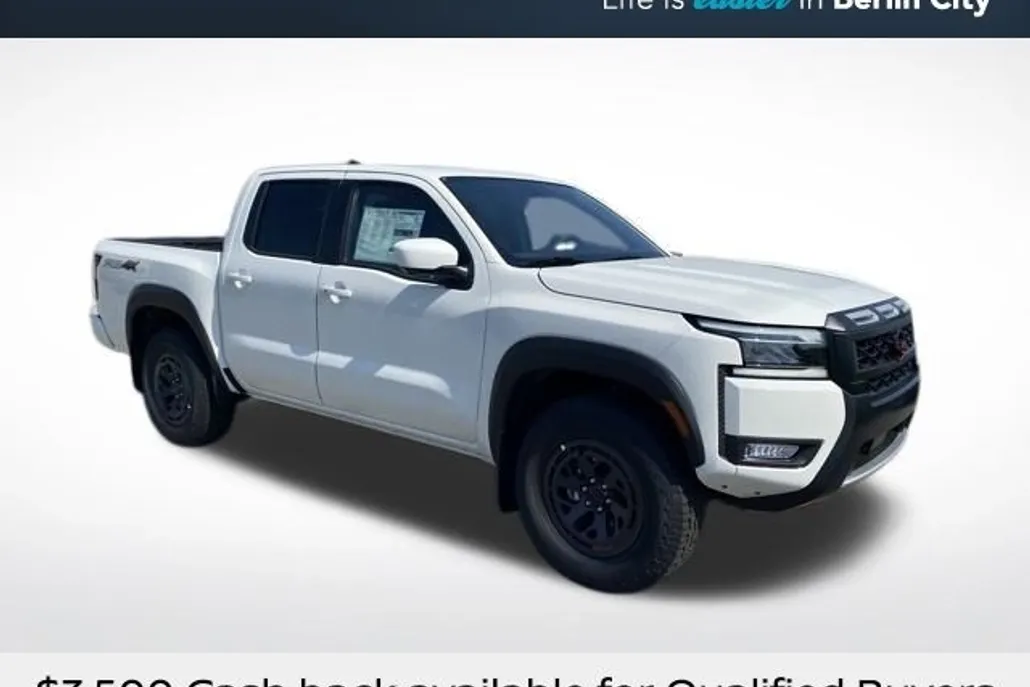 2025 Nissan Frontier PRO-4X photo 1