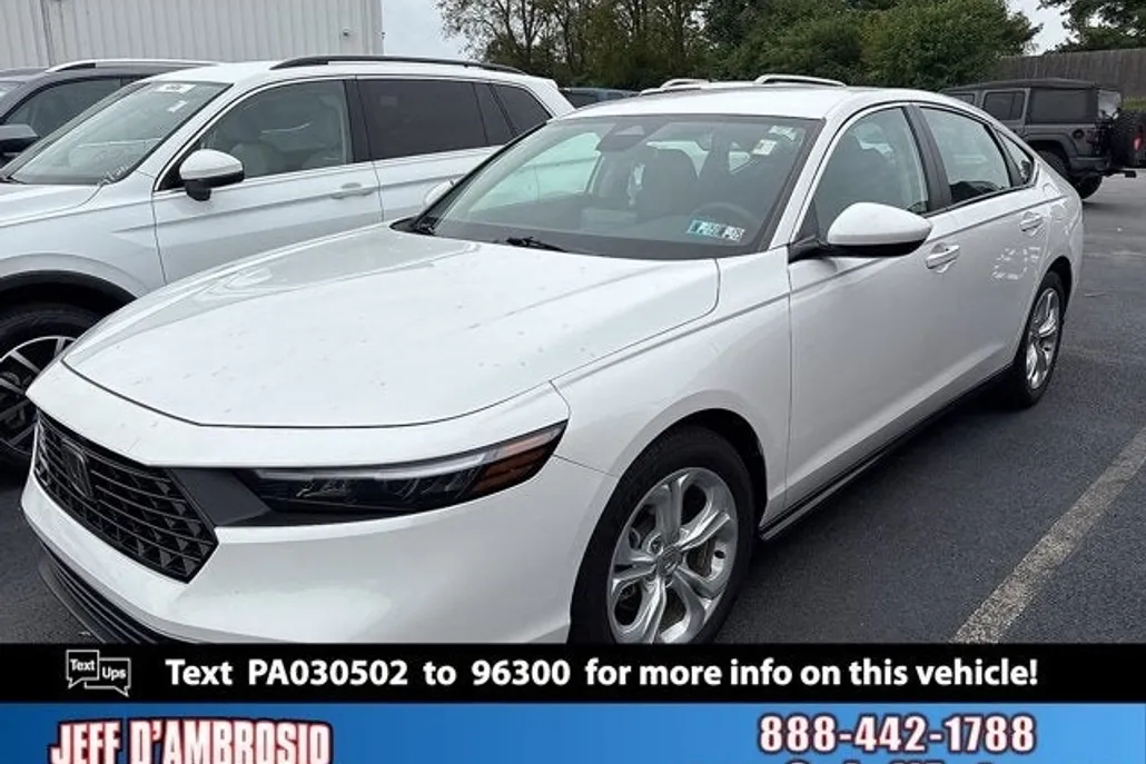 2023 Honda Accord LX photo 1