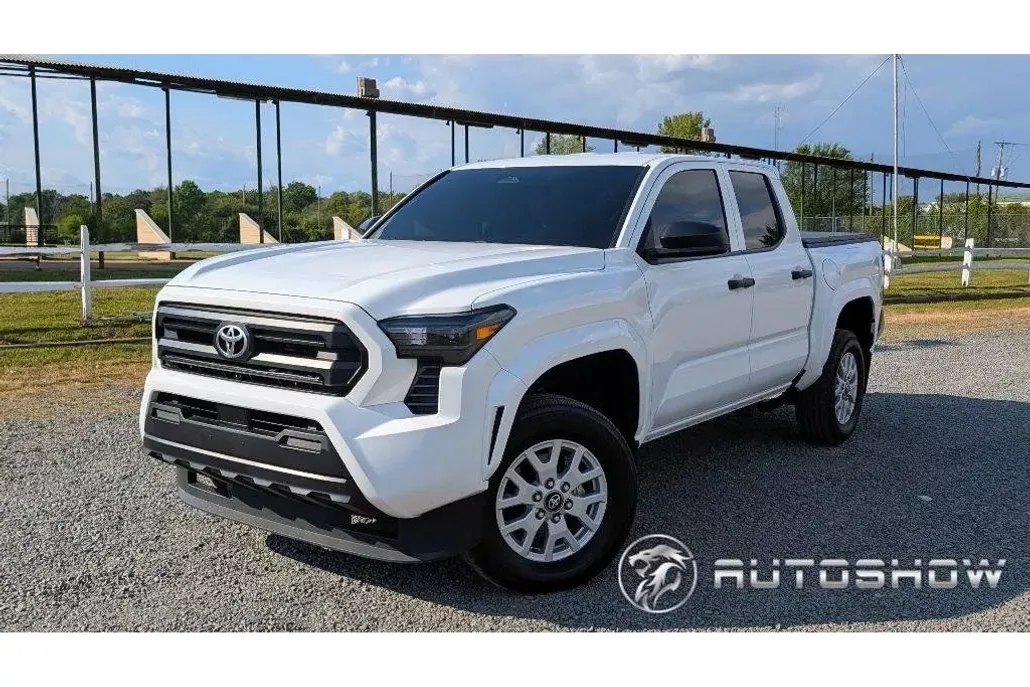 2024 Toyota Tacoma SR Double Cab photo 1