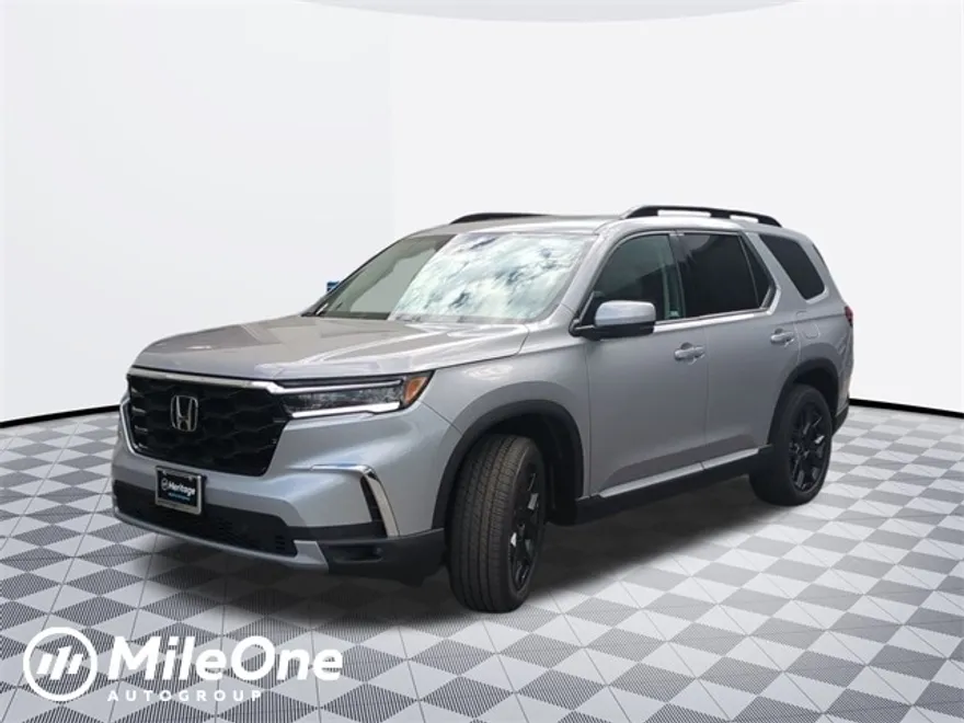 2025 Honda Pilot Touring photo 1