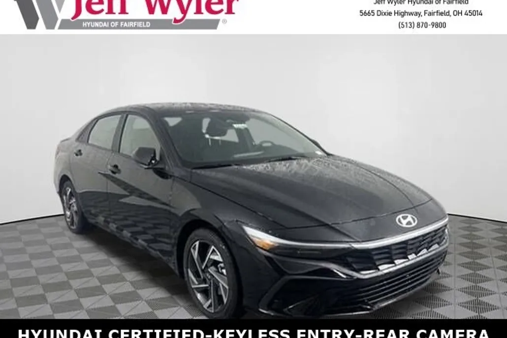 2025 Hyundai Elantra SEL Sport photo 1