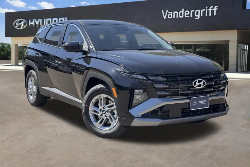 2026 Hyundai Tucson SE photo 1