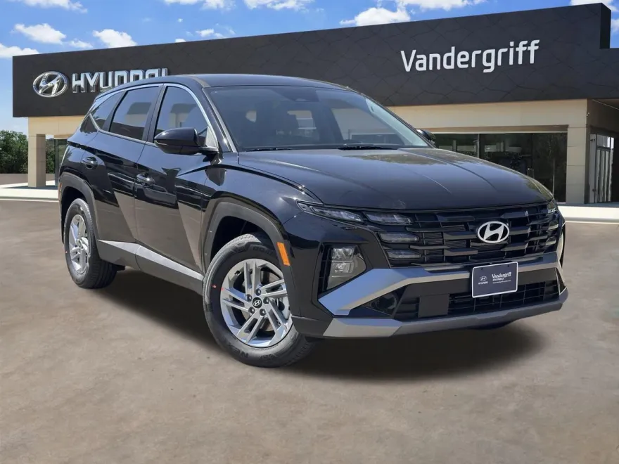 2026 Hyundai Tucson SE photo 1