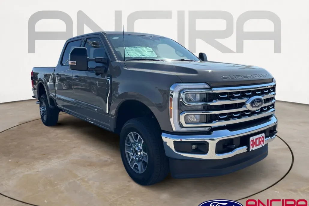 2026 Ford F-250 Lariat photo 1