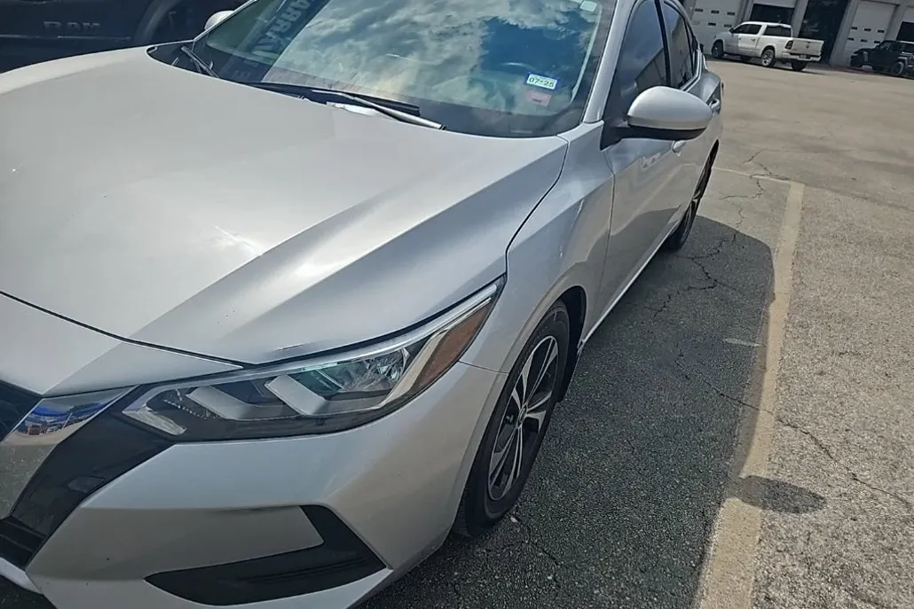 2021 Nissan Sentra SV photo 1