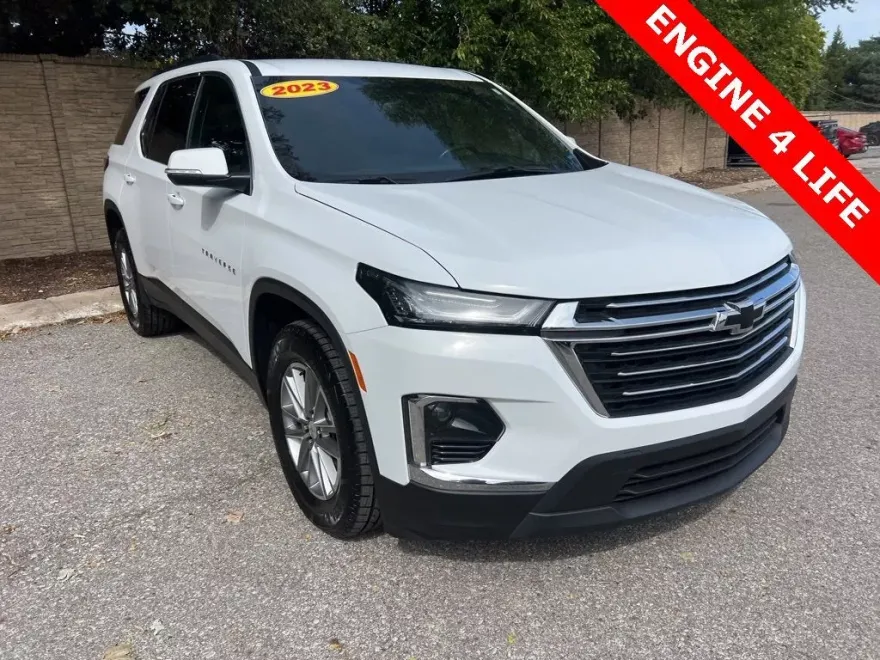 2023 Chevrolet Traverse Cloth photo 1