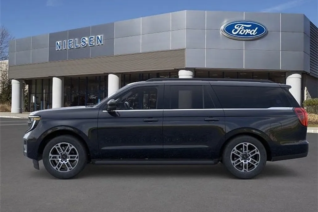 2025 Ford Expedition MAX photo 1
