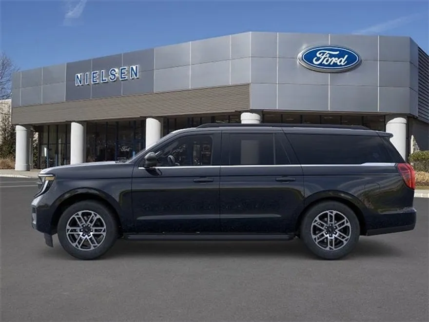 2025 Ford Expedition MAX photo 1