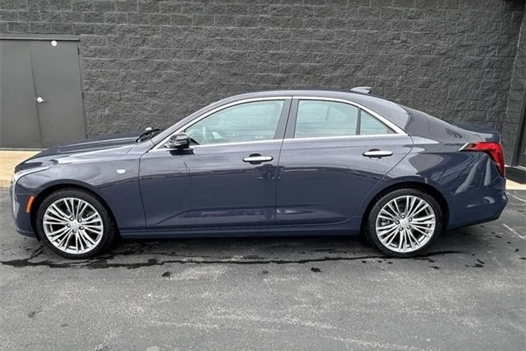2024 Cadillac CT4 Premium Luxury photo 1