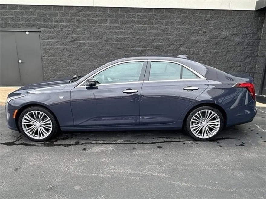 2024 Cadillac CT4 Premium Luxury photo 1
