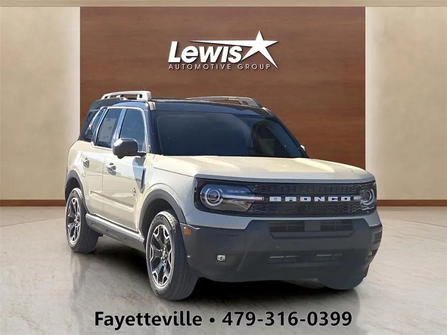 2025 Ford Bronco Sport Outer Banks photo 1