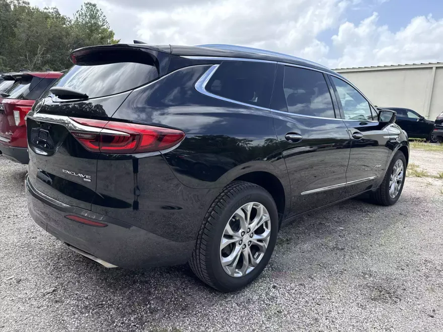 2018 Buick Enclave Avenir photo 1