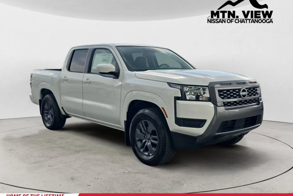 2025 Nissan Frontier Crew Cab SV photo 1