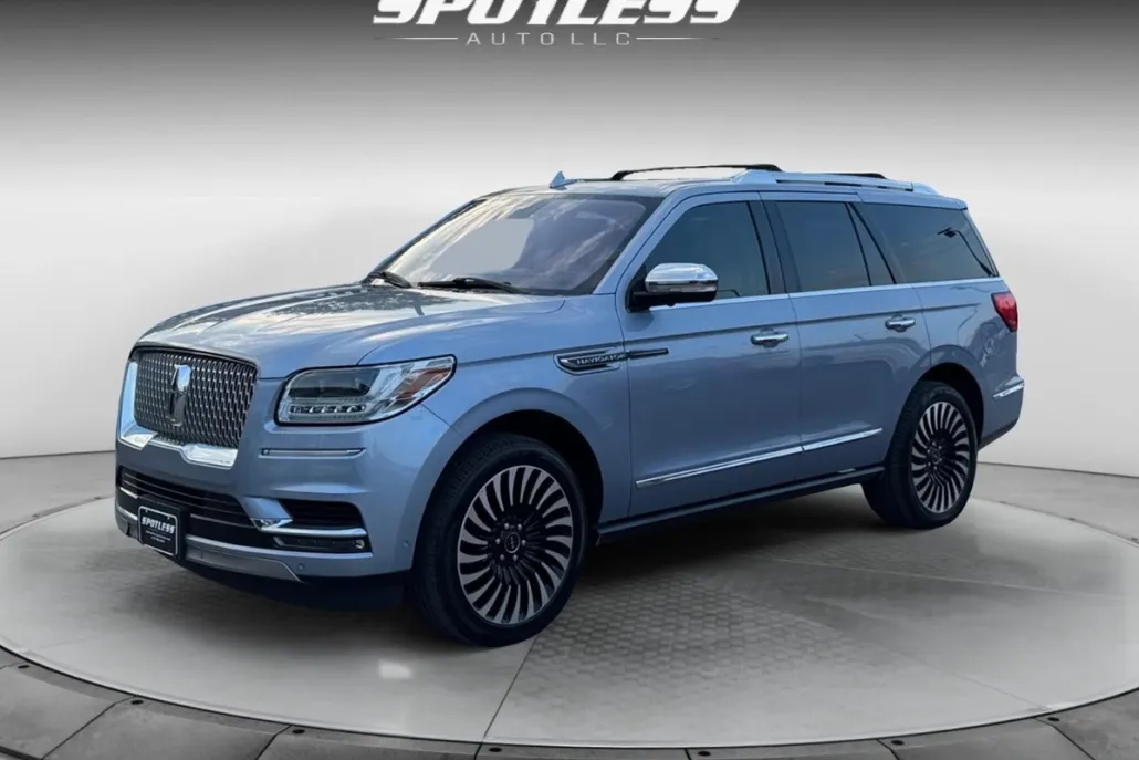 2018 Lincoln Navigator Black Label photo 1