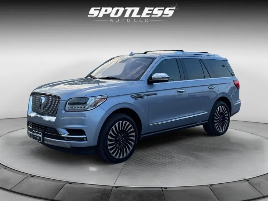 2018 Lincoln Navigator Black Label photo 1