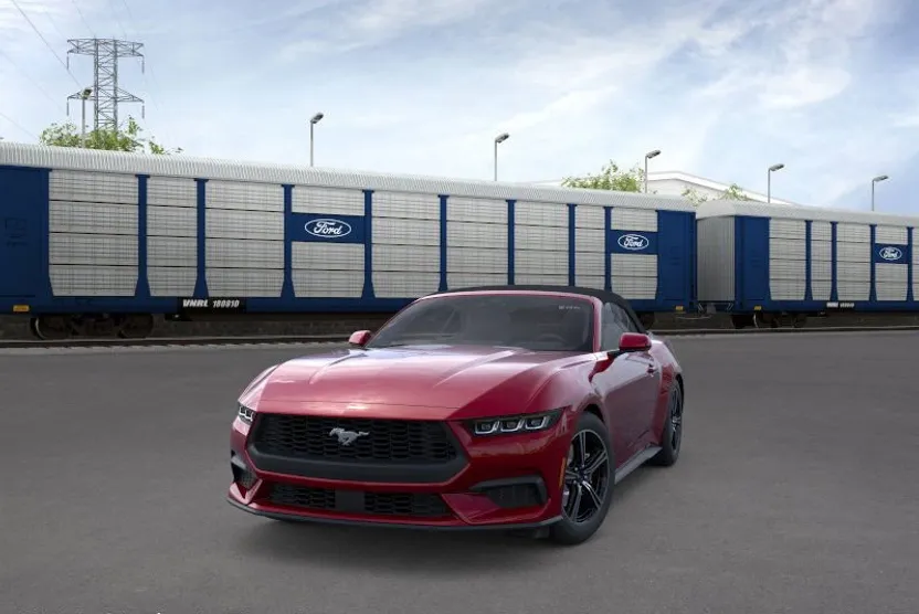 2025 Ford Mustang photo 1