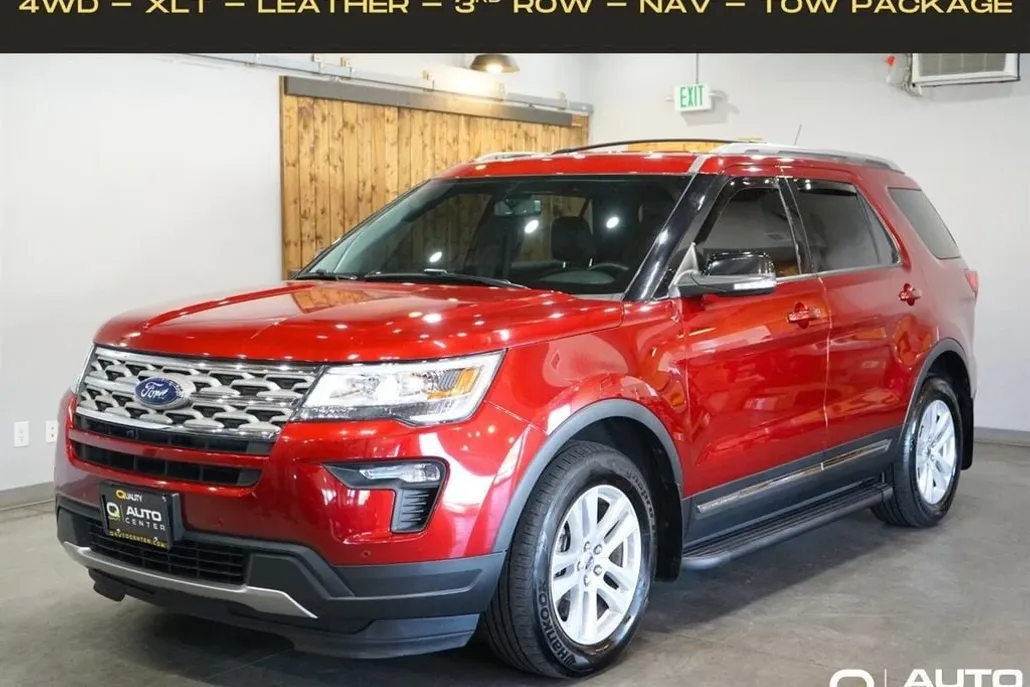 2018 Ford Explorer XLT photo 1
