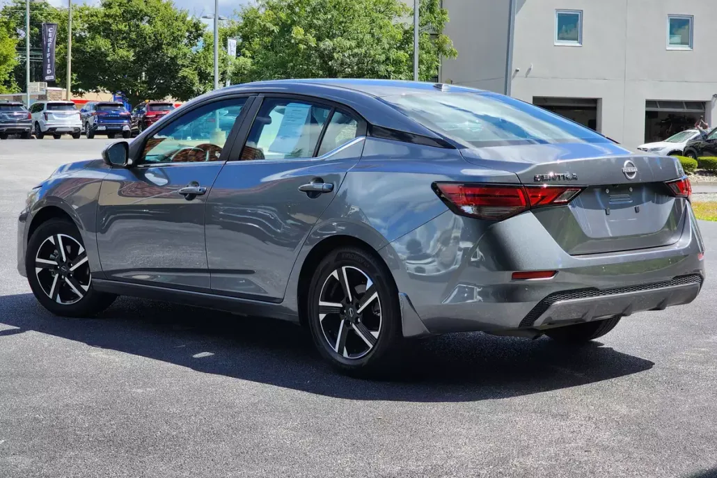 2024 Nissan Sentra SV photo 1
