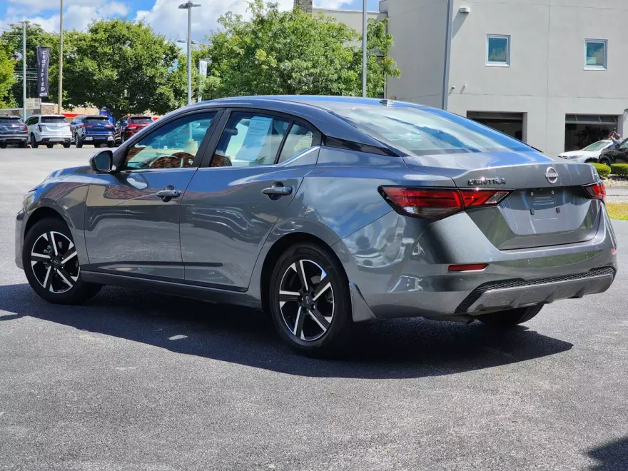 2024 Nissan Sentra SV photo 1
