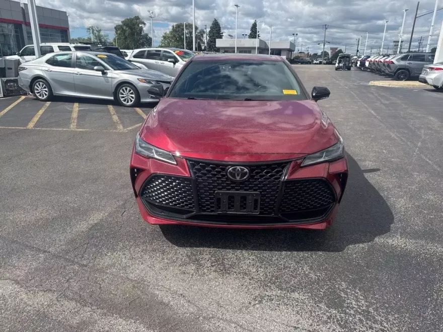 2019 Toyota Avalon Touring photo 1