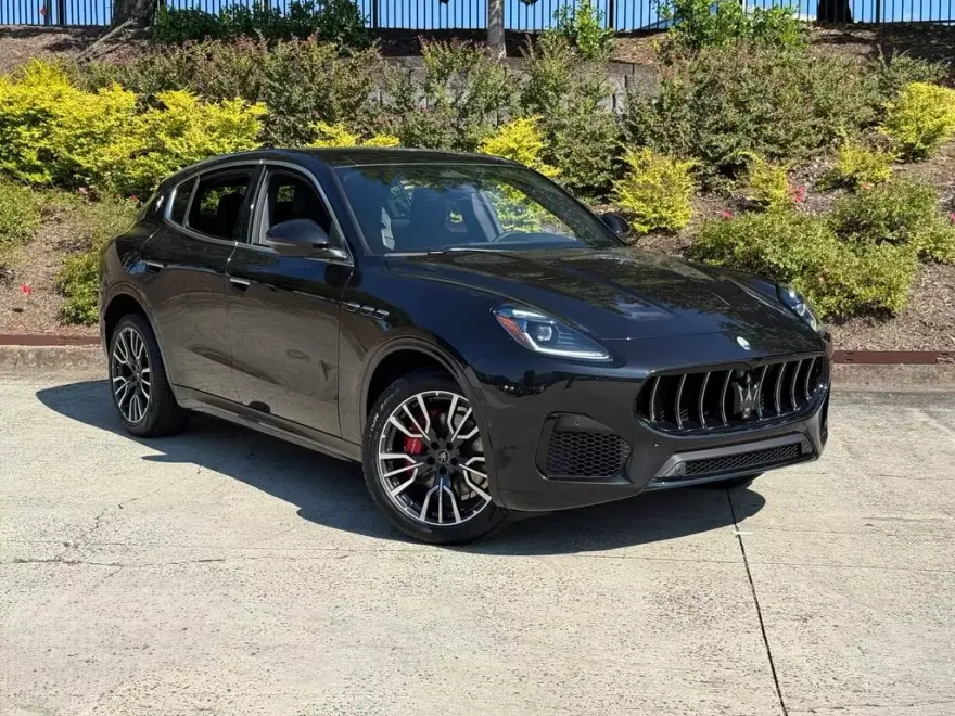 2025 Maserati Grecale photo 1
