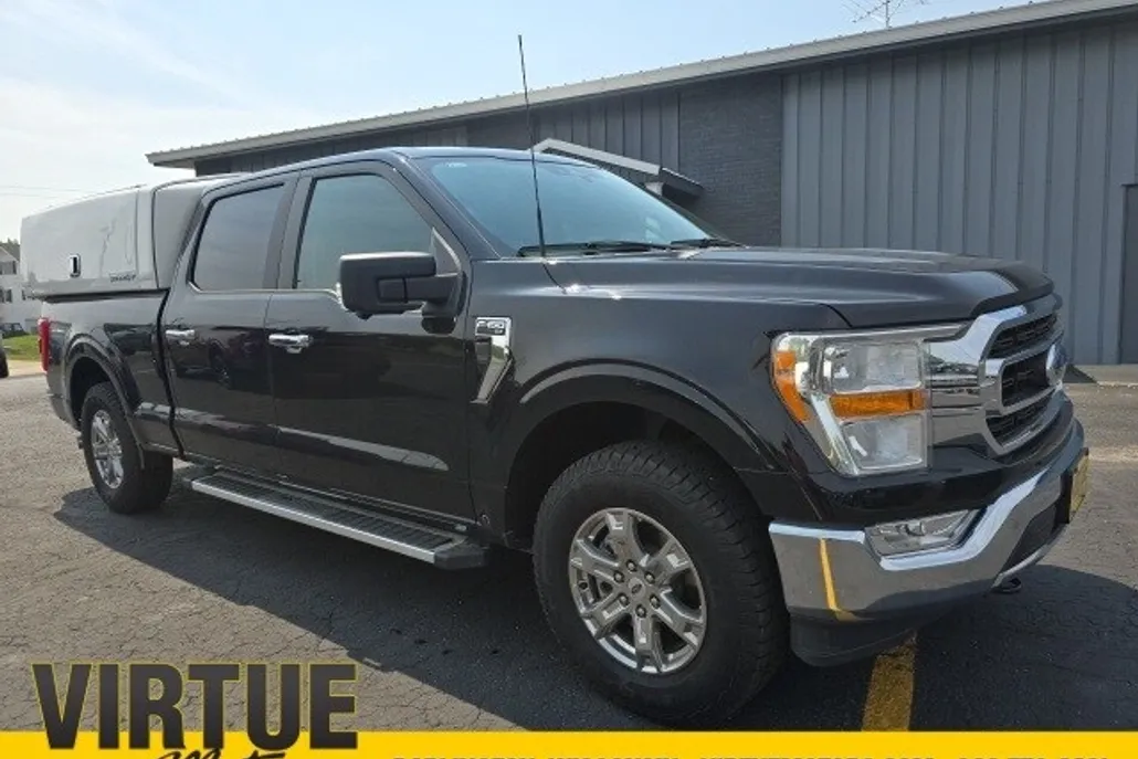 2023 Ford F-150 XLT photo 1