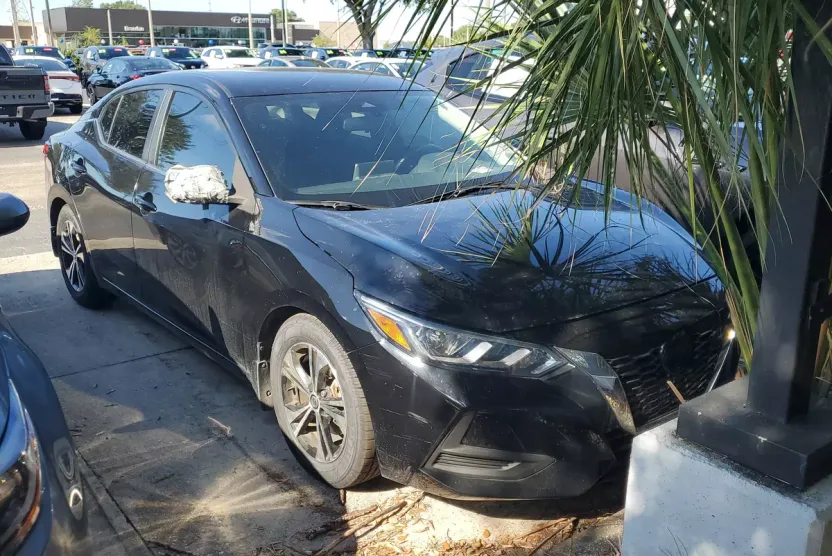 2022 Nissan Sentra SV photo 1