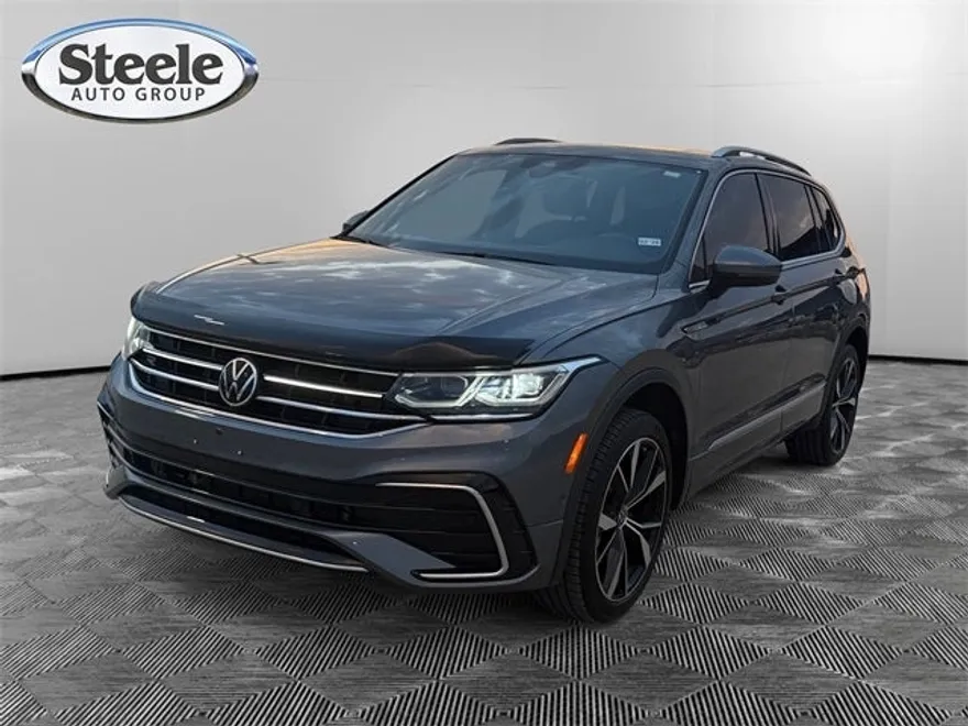 2023 Volkswagen Tiguan SEL R-Line Black photo 1