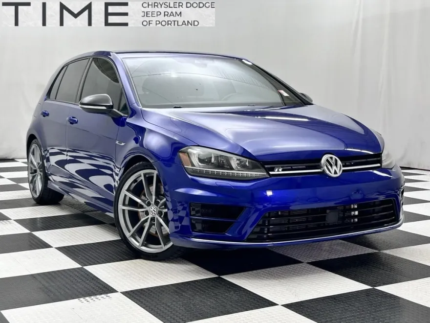 2017 Volkswagen Golf R 4Motion photo 1