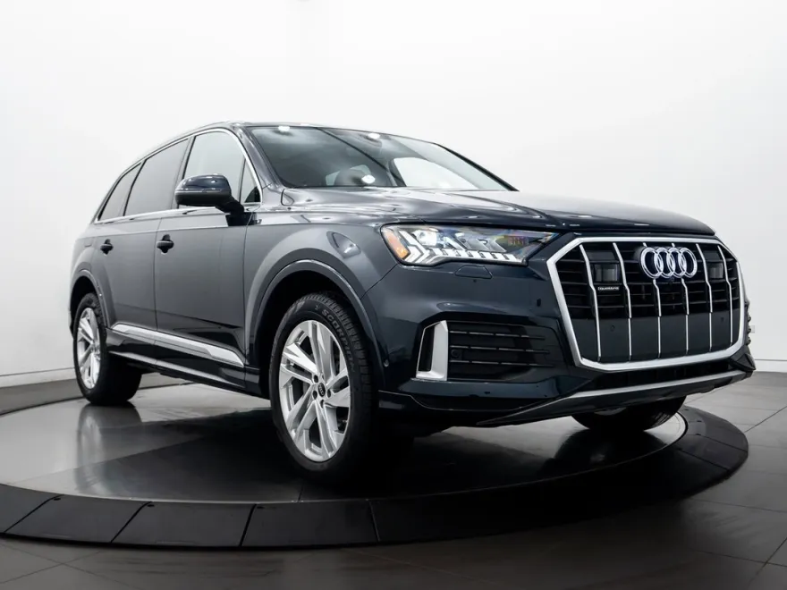 2024 Audi Q7 45 Premium Plus photo 1