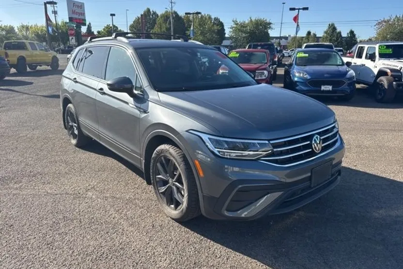 2024 Volkswagen Tiguan SE Wolfsburg Edition photo 1