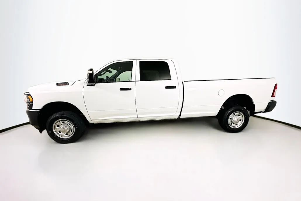 2024 Ram 2500 Tradesman photo 1