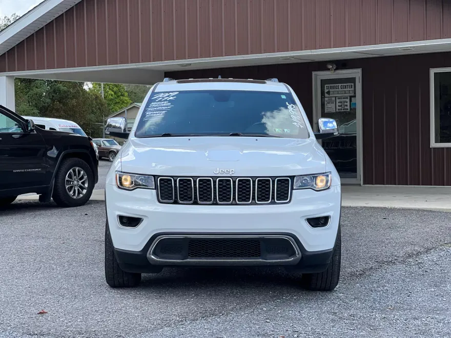 2019 Jeep Grand Cherokee Limited photo 1