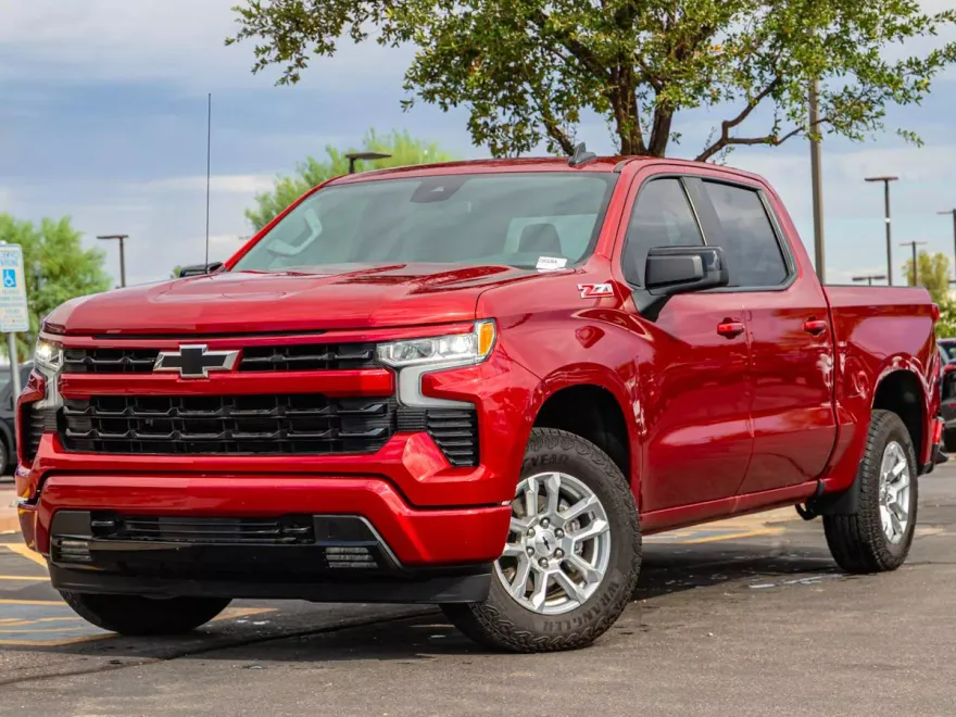 2024 Chevrolet Silverado 1500 RST photo 1