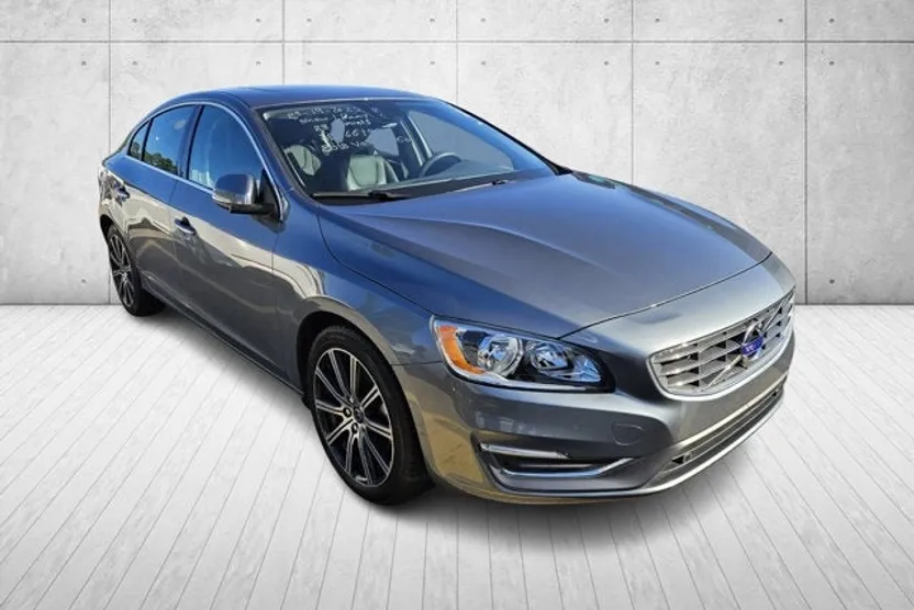 2018 Volvo S60 T5 Inscription photo 1