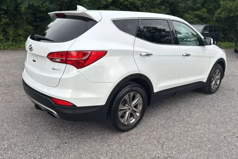 2014 Hyundai Santa Fe Sport GL photo 1