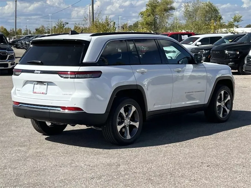 2025 Jeep Grand Cherokee Limited photo 1