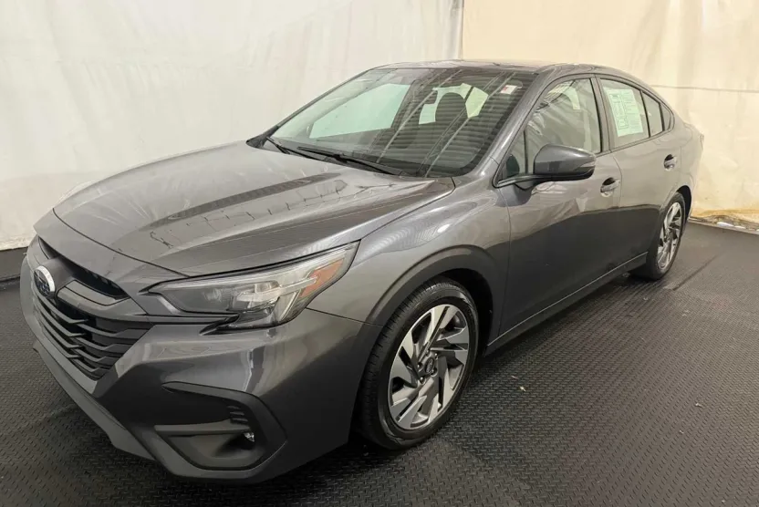 2023 Subaru Legacy Limited photo 1