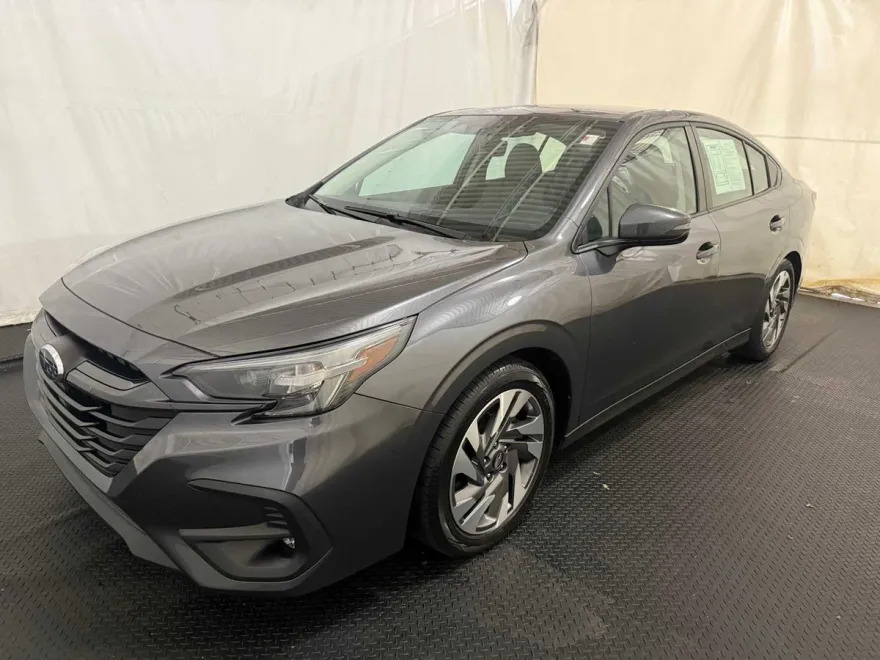 2023 Subaru Legacy Limited photo 1